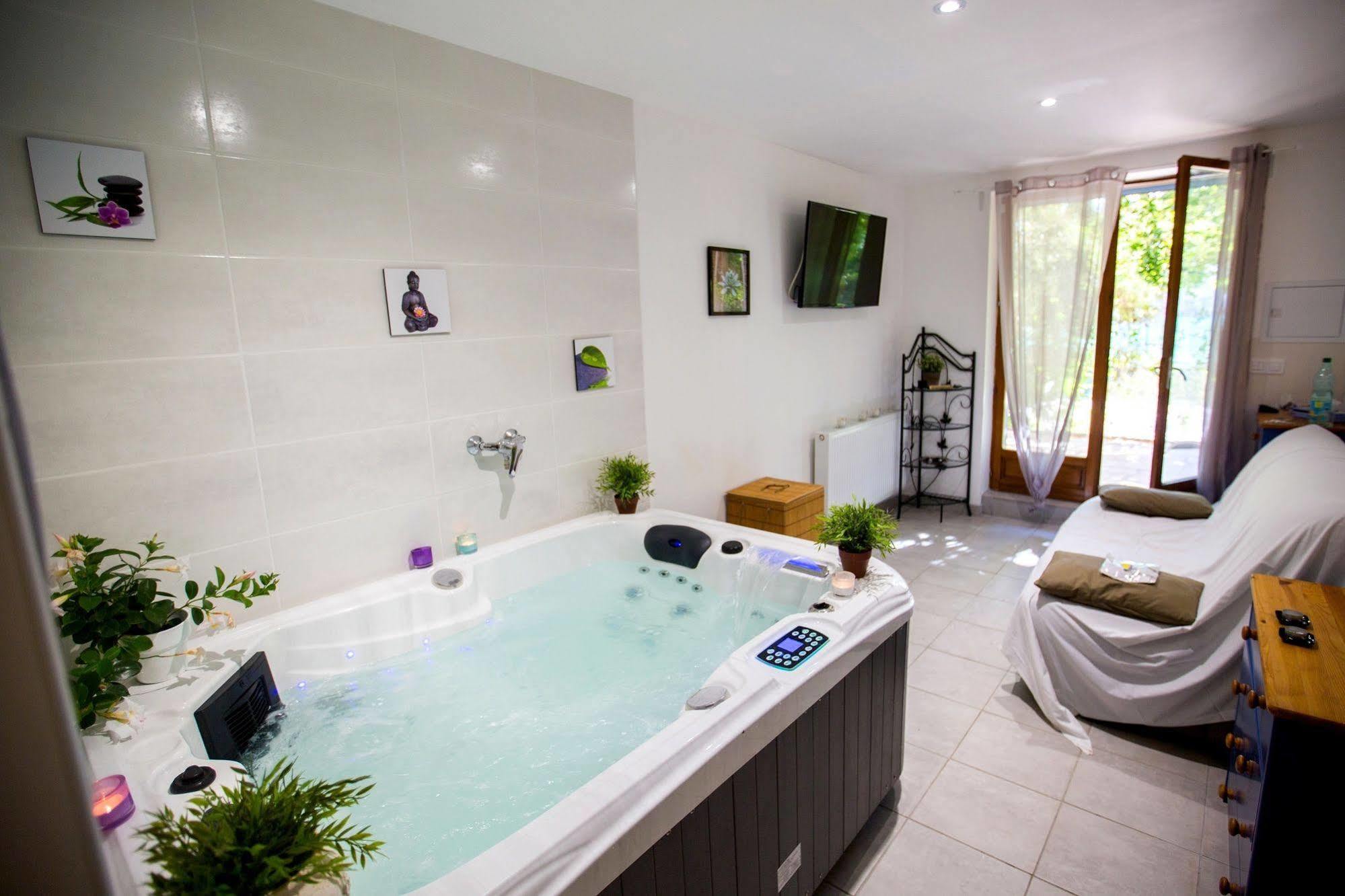 Logis Hotel Restaurant Auberge De L'Espinouse Fraisse-sur-Agout المظهر الخارجي الصورة